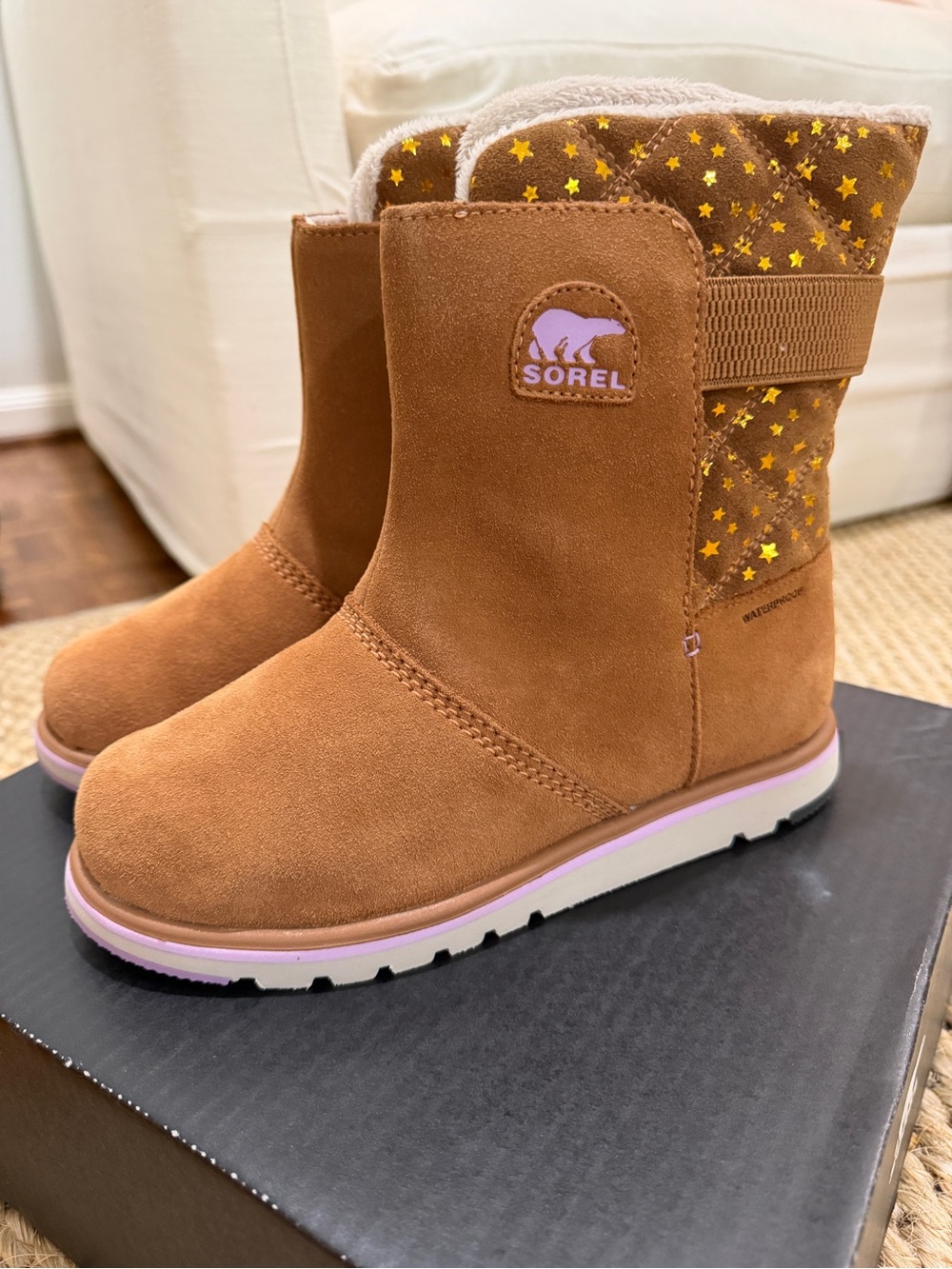 NEW Sorel Youth Rylee WP Winter Boots with Gold Stars and Pink Trim